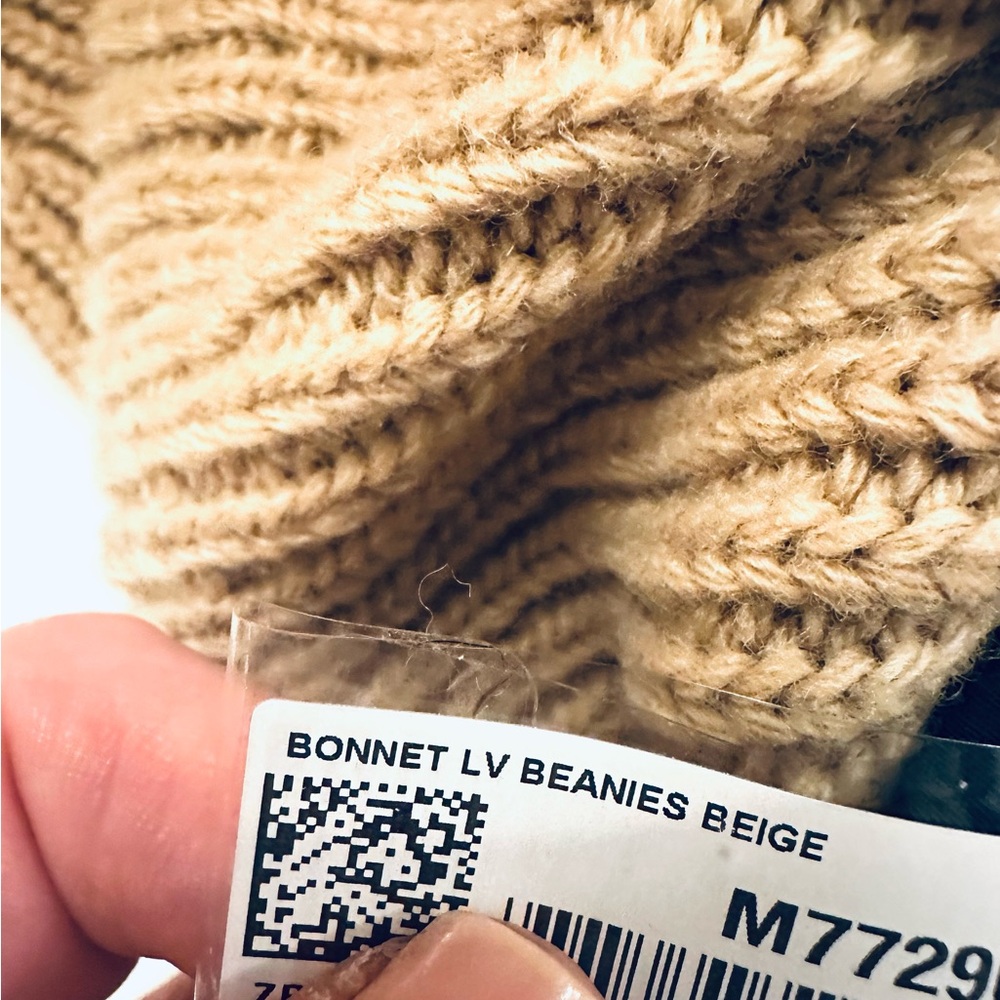 NWT SOLD OUT Louis Vuitton Bonnet Beanies Beige Knit Hat AUTHENTIC - Picture 3 of 6
